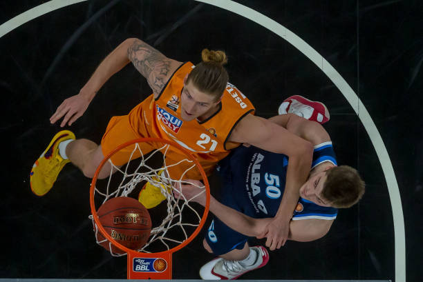 在各方关注 在各方关注